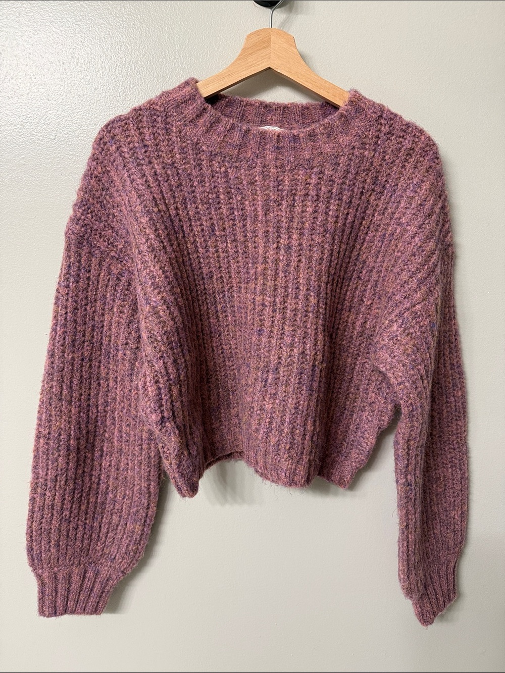 Cozy Women's Cropped Sweater - Dusty Mauve